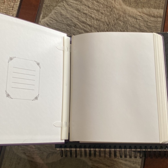 Two Large photo albums - Picture 6 of 7